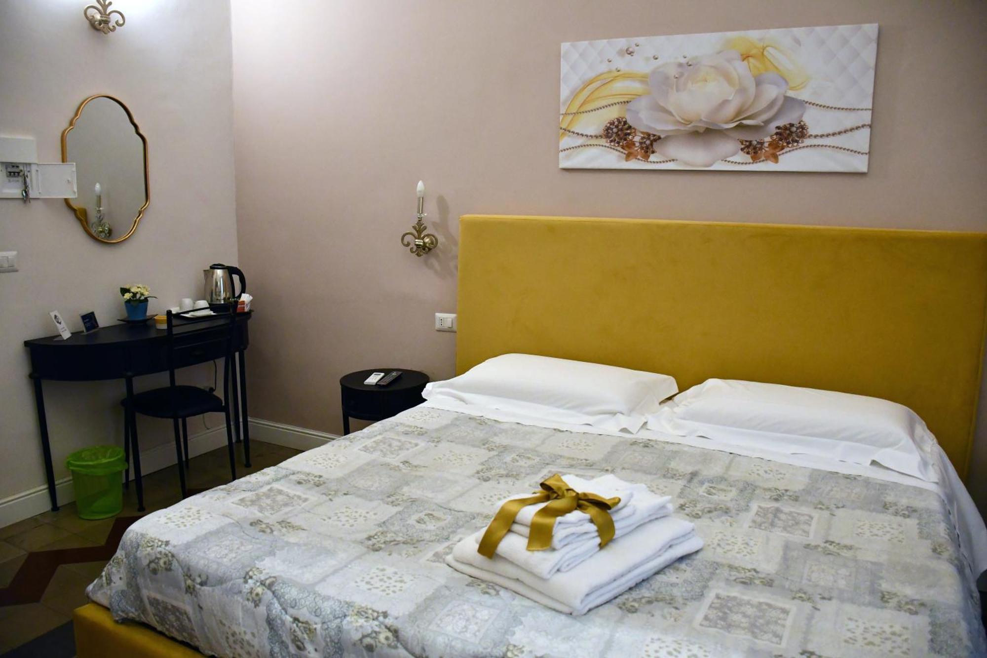 B&B Romeo Luxury Rooms Catânia Exterior foto